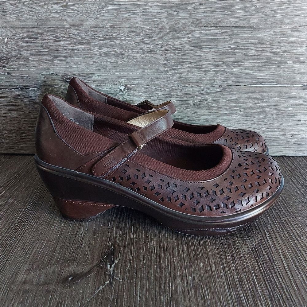 JBU Alicante Women's Mary Jane Clog 8.5M Brown Comfort Shoes Hook/Loop Closure
